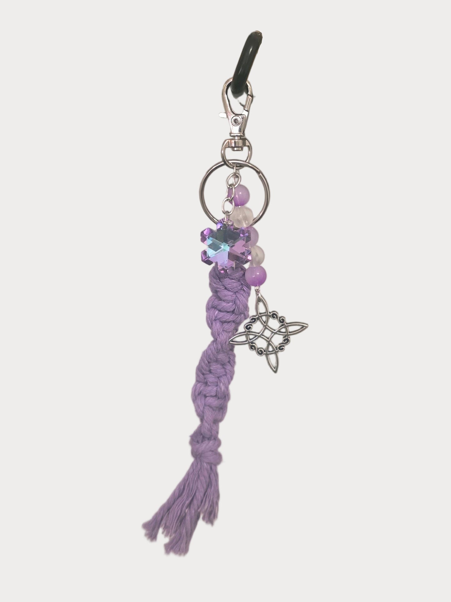 🔮 Violet Star Macramé Keychain
