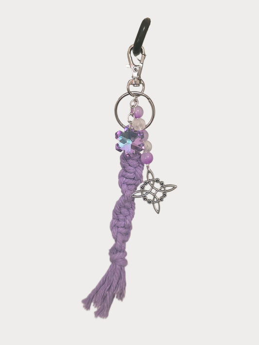 🔮 Violet Star Macramé Keychain