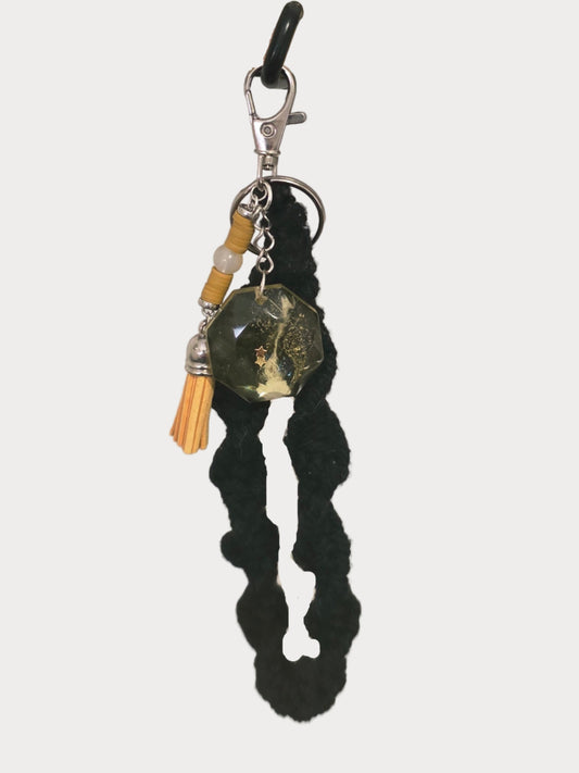 🖤 Golden Glow Macramé Keychain